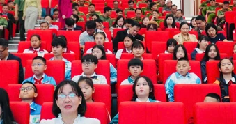 Lâm Đồng phát động bảo vệ 400.000 trẻ em trên môi trường số
