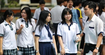 Làm phần reading trong đề thi tiếng Anh tốt nghiệp THPT thế nào để hiệu quả?