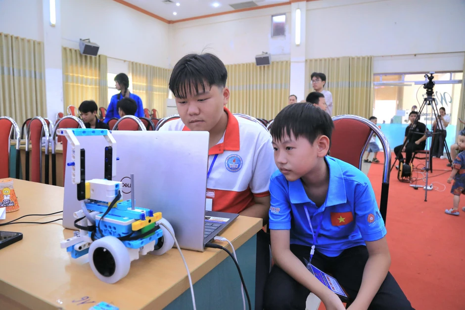 Lan tỏa phong trào giáo dục STEAM trong trường học tại Lào Cai Lan tỏa phong trào giáo dục STEAM trong trường học tại Lào Cai