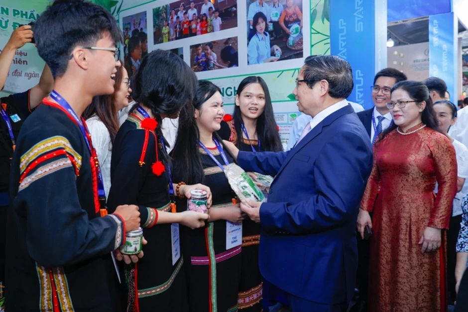 Lập quỹ hỗ trợ học sinh, sinh viên khởi nghiệp; tháo gỡ tình trạng 'thi xong là thôi'