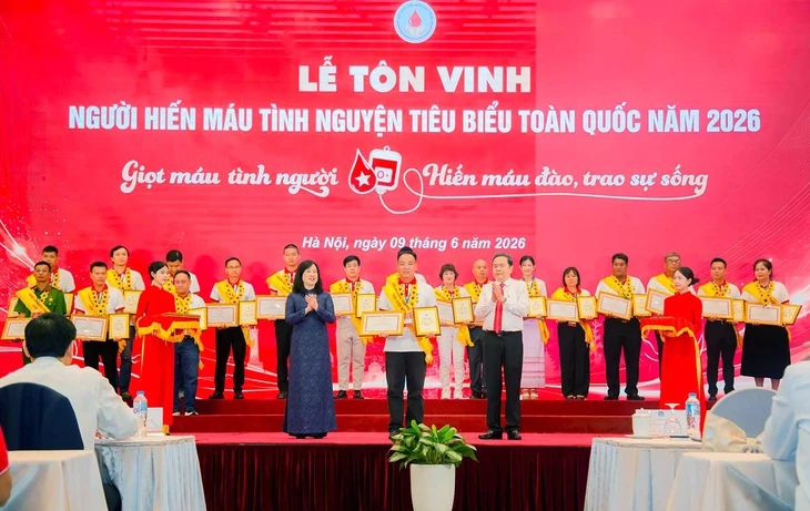 Lấy được vợ nhờ lần hiến máu đầu tiên Lấy được vợ nhờ lần hiến máu đầu tiên