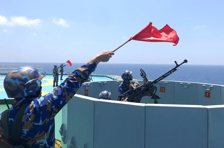 Lính biển gác trời nơi đầu sóng Lính biển gác trời nơi đầu sóng