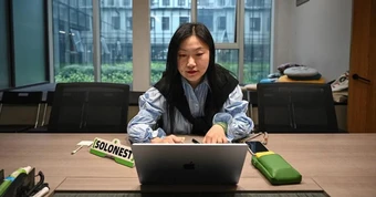 Lo ngại 'lời nguyền tuổi 35', giới trẻ Trung Quốc đổ xô mở công ty một người