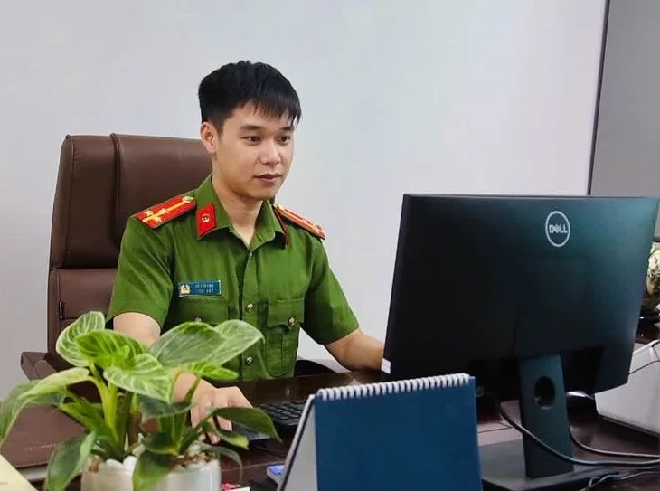 Lớp học luyện thi 0 đồng của anh cảnh sát