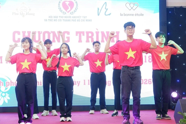 Luật pháp bảo vệ, nhưng thực tế chưa công bằng với người khuyết tật Luật pháp bảo vệ, nhưng thực tế chưa công bằng với người khuyết tật
