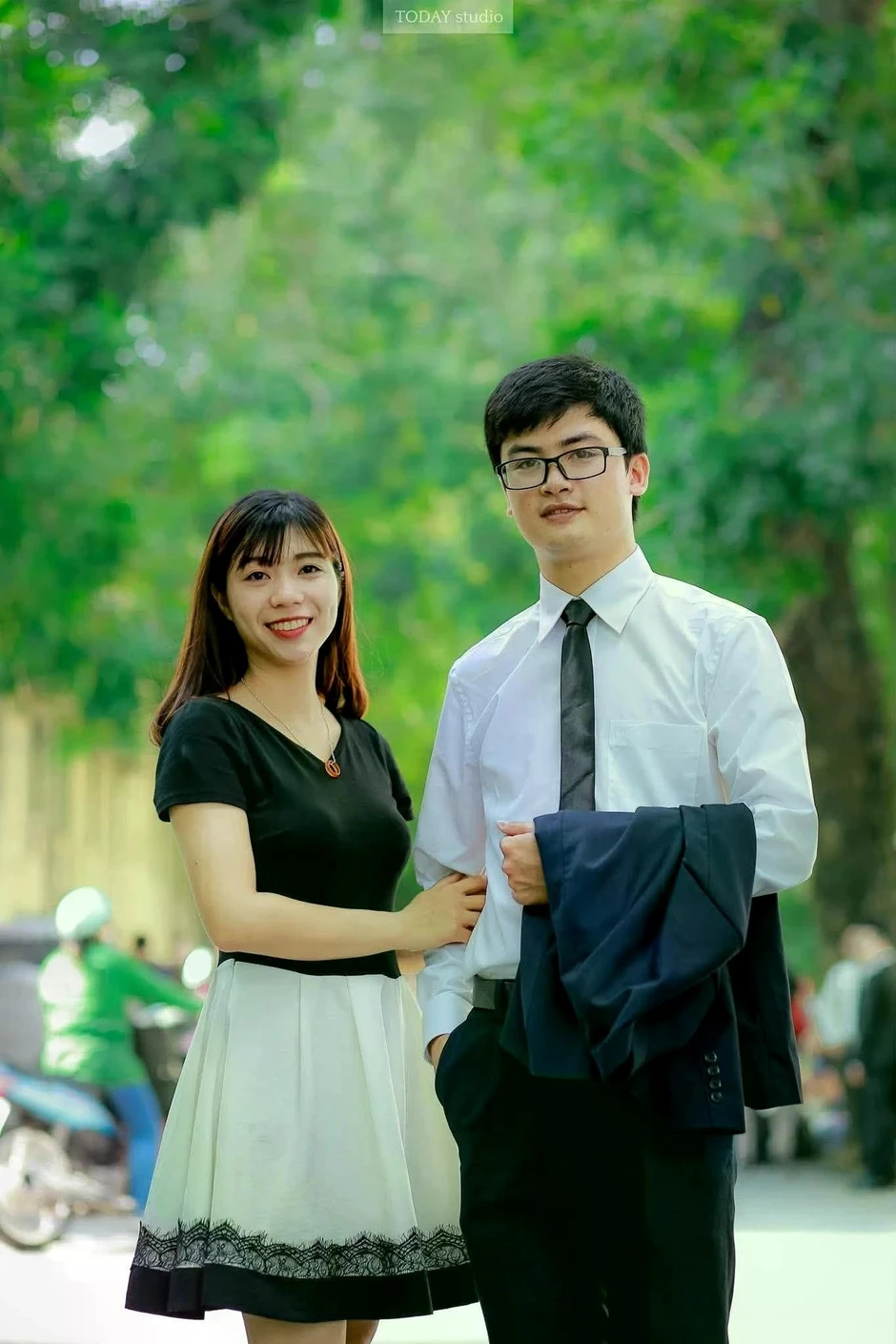Mạnh dạn gửi kết bạn Facebook, cô gái làm vợ cựu thí sinh Olympia Mạnh dạn gửi kết bạn Facebook, cô gái làm vợ cựu thí sinh Olympia