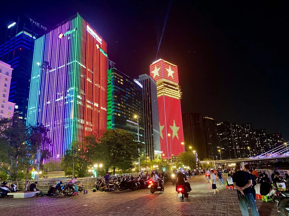 Một địa điểm ngắm ‘view triệu đô’ mới giữa trung tâm thành phố thu hút nhiều người Một địa điểm ngắm ‘view triệu đô’ mới giữa trung tâm thành phố thu hút nhiều người