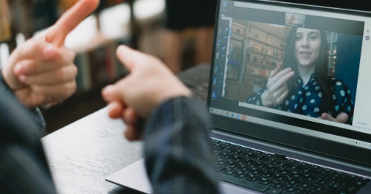 Muốn gọi cấp cứu cũng khó, người khiếm thính cần videophone có phiên dịch Muốn gọi cấp cứu cũng khó, người khiếm thính cần videophone có phiên dịch