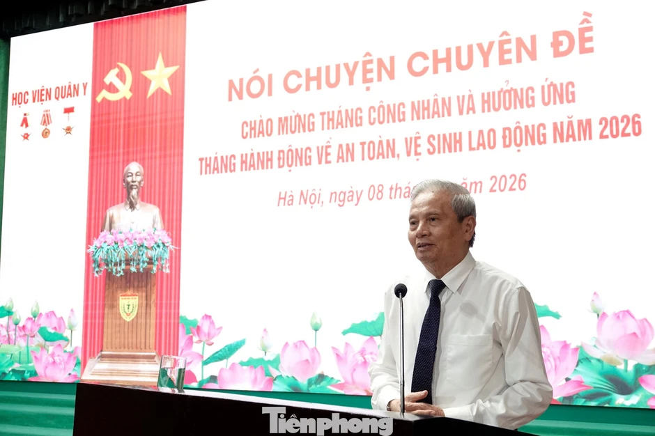 Nâng cao kỹ năng giao tiếp và văn hóa sử dụng mạng xã hội của quân nhân Nâng cao kỹ năng giao tiếp và văn hóa sử dụng mạng xã hội của quân nhân
