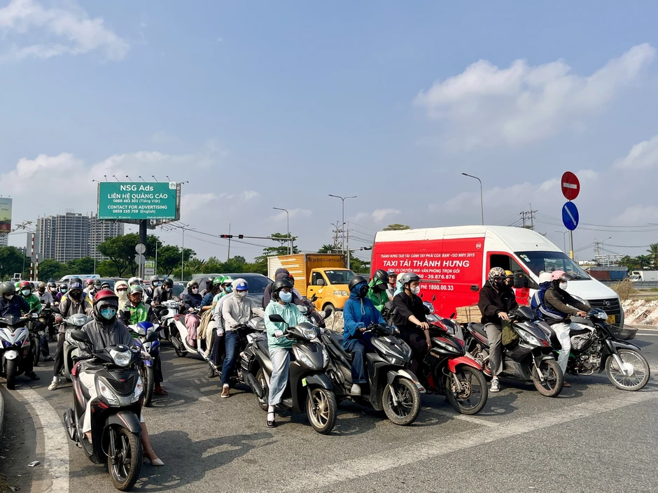 Nắng nóng tới mức nhức cả đầu: Cẩn trọng với những điều này… Nắng nóng tới mức nhức cả đầu: Cẩn trọng với những điều này…