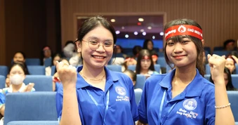 Nét đẹp tuổi trẻ tình nguyện tại Chủ Nhật Đỏ lớn nhất từ trước đến nay tại TPHCM