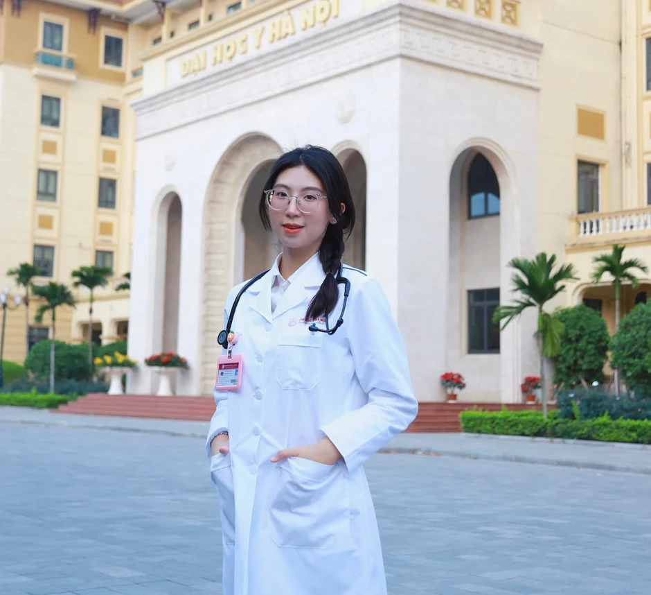 Ngày 8.3: Những 'bông hoa' gen Z xinh đẹp, giỏi giang Ngày 8.3: Những 'bông hoa' gen Z xinh đẹp, giỏi giang
