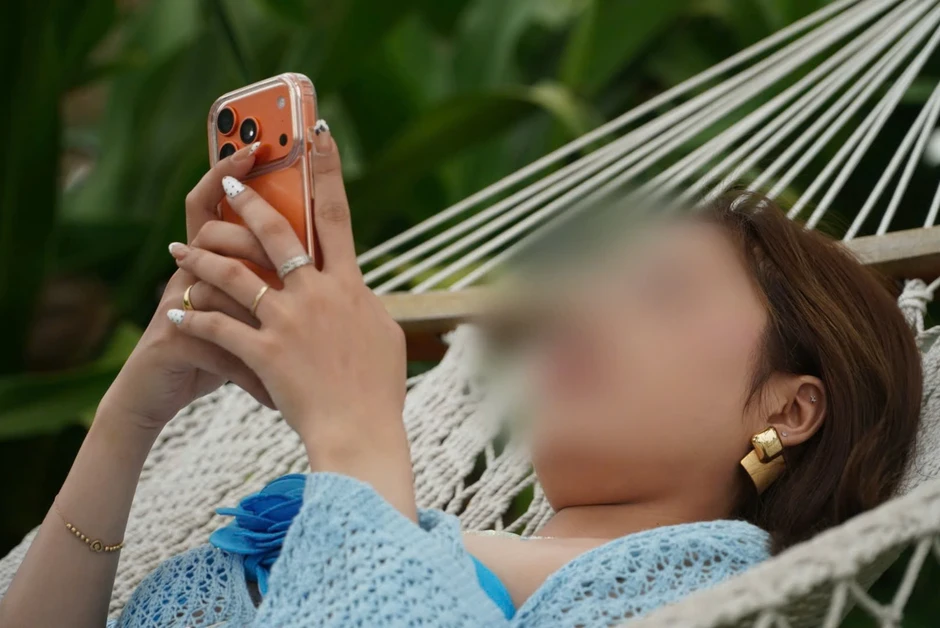 Nghịch lý lúc nào cũng online mạng xã hội nhưng luôn… không có thời gian Nghịch lý lúc nào cũng online mạng xã hội nhưng luôn… không có thời gian