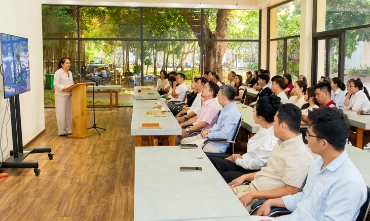 'Ngôi nhà tạm' của người trẻ TP.HCM trong lúc chờ trụ sở mới 'Ngôi nhà tạm' của người trẻ TP.HCM trong lúc chờ trụ sở mới