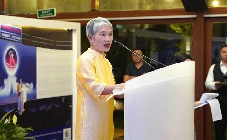 Người con gái đặc biệt của vị anh hùng Người con gái đặc biệt của vị anh hùng