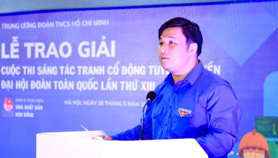 Người gửi 30 tác phẩm thi sáng tác tranh về Đại hội Đoàn đã đoạt giải nhất Người gửi 30 tác phẩm thi sáng tác tranh về Đại hội Đoàn đã đoạt giải nhất