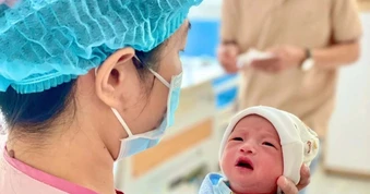 Người miền Tây ngày càng ngại sinh con, không còn “Út Mười”, “Út Mót”!