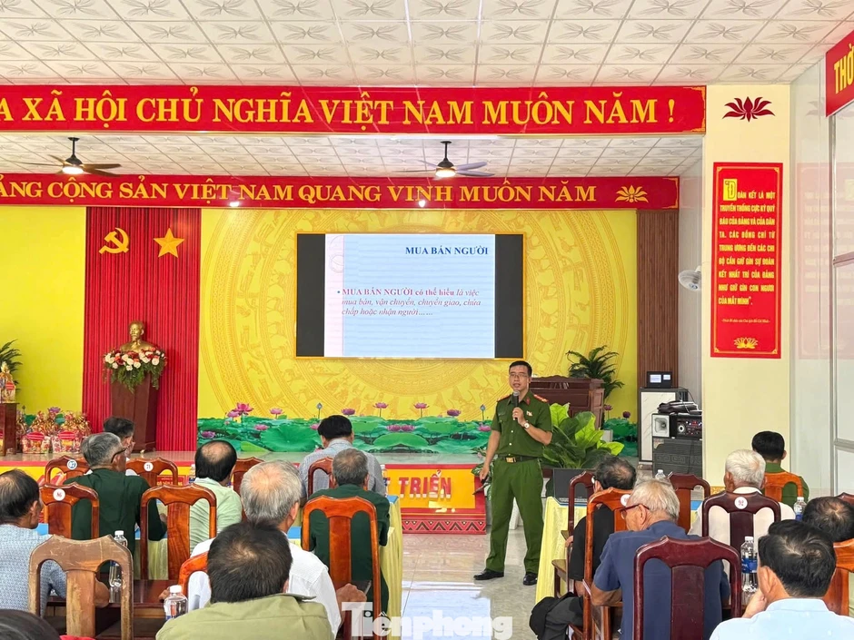 Người trẻ 'bỏ túi' kỹ năng tự bảo vệ bản thân trước tệ nạn xã hội Người trẻ 'bỏ túi' kỹ năng tự bảo vệ bản thân trước tệ nạn xã hội