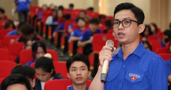 Người trẻ bừng khát vọng cống hiến