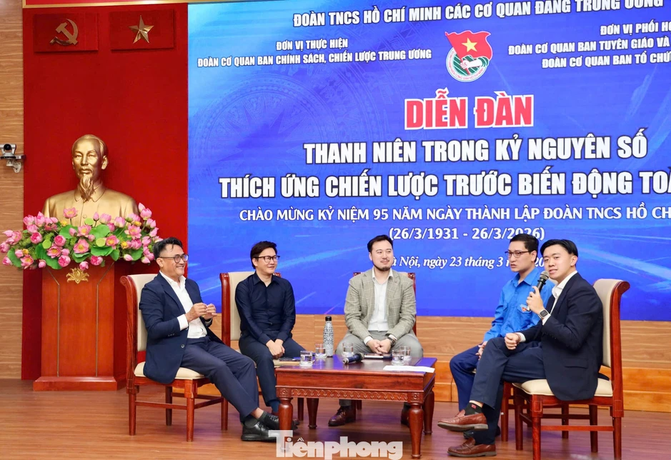 Người trẻ cần làm gì để thích ứng trước biến động toàn cầu? Người trẻ cần làm gì để thích ứng trước biến động toàn cầu?