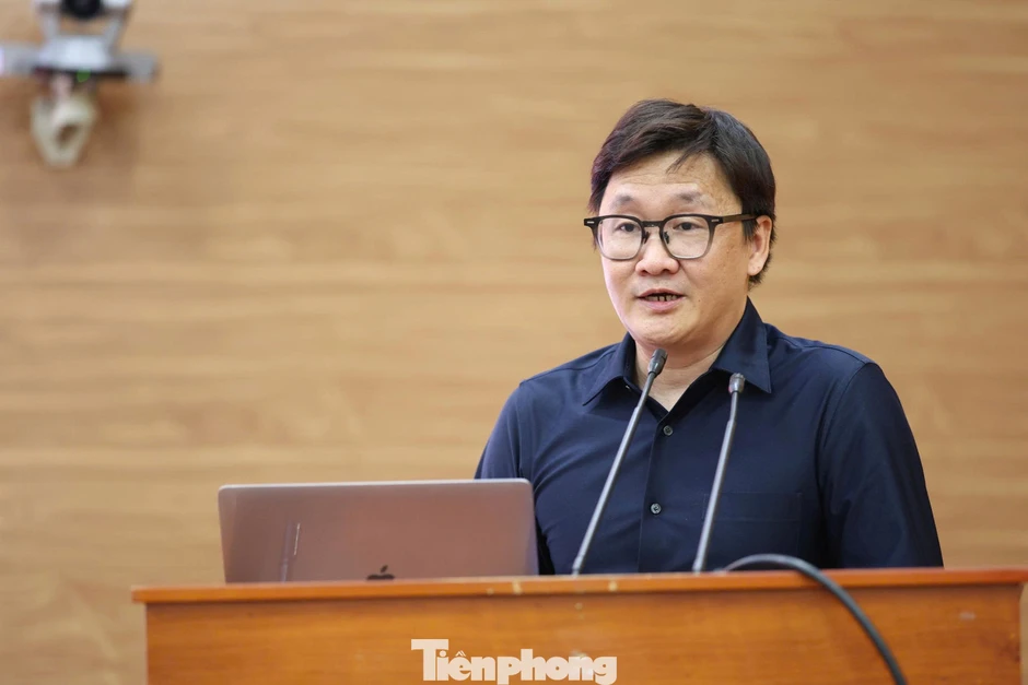 Người trẻ cần làm gì để thích ứng trước biến động toàn cầu? Người trẻ cần làm gì để thích ứng trước biến động toàn cầu?