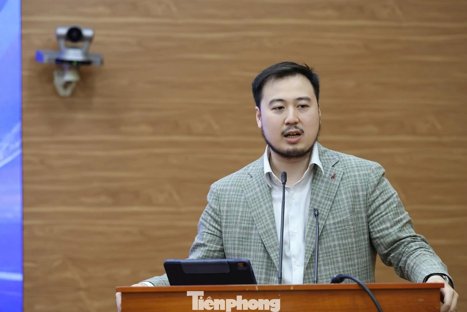 Người trẻ cần làm gì để thích ứng trước biến động toàn cầu? Người trẻ cần làm gì để thích ứng trước biến động toàn cầu?