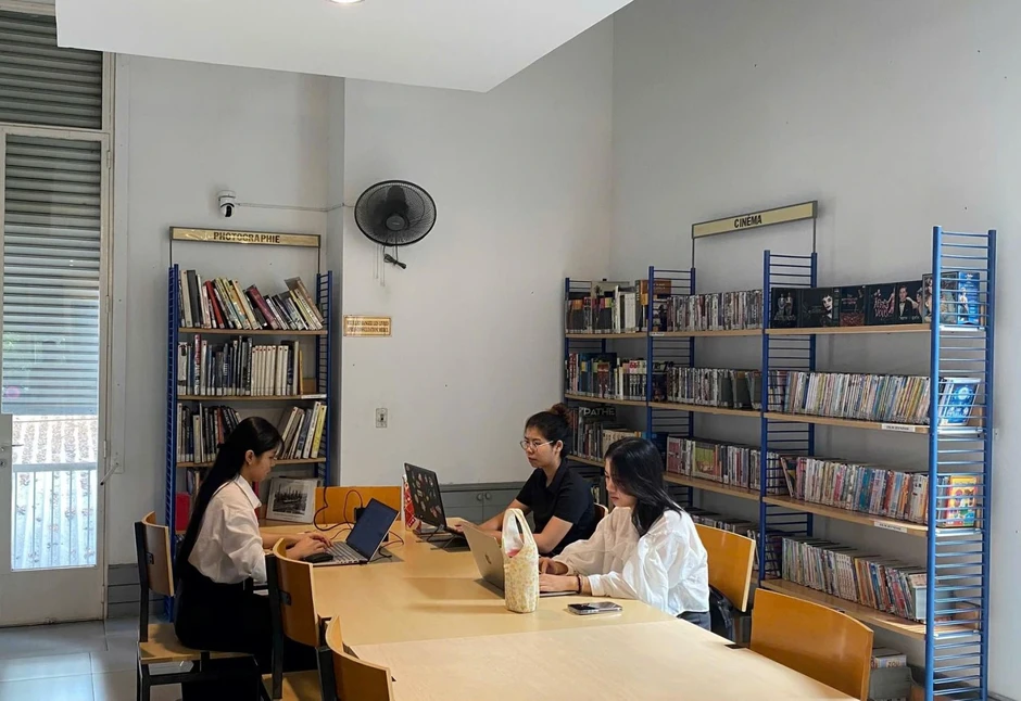 Người trẻ đi làm thêm dịp hè không chỉ vì tiền, tại sao? Người trẻ đi làm thêm dịp hè không chỉ vì tiền, tại sao?