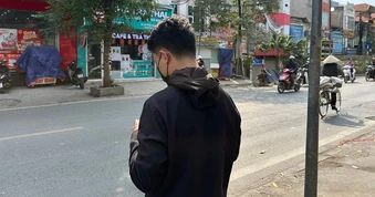 Người trẻ xoay xở chống 'bão giá'