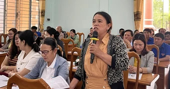 Người vùng khó mong giúp họ thoát... khó