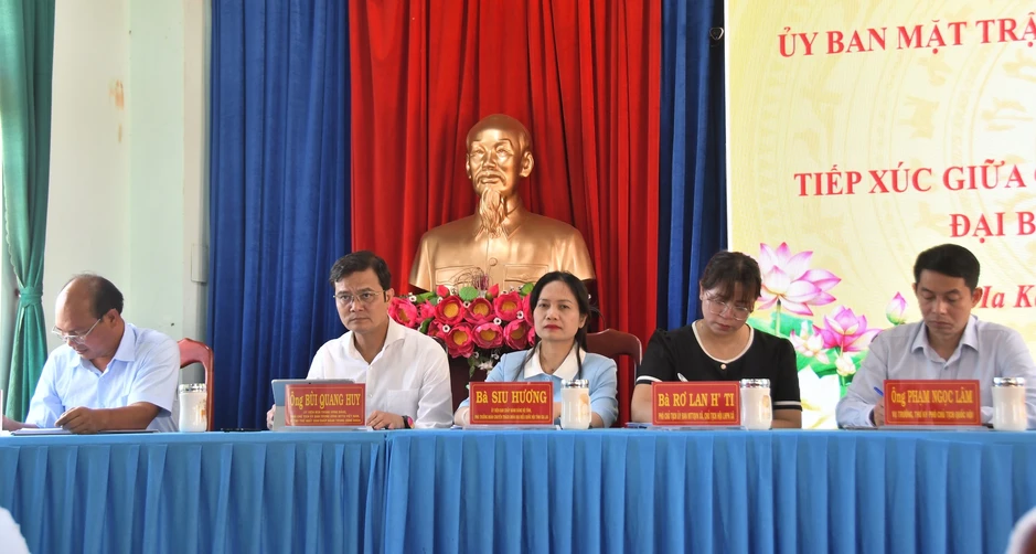 Người vùng khó tha thiết những điều này…. Người vùng khó tha thiết những điều này….