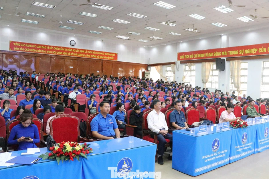 Nhận diện thủ đoạn của tội phạm mua bán người, cách phòng tránh, hỗ trợ nạn nhân Nhận diện thủ đoạn của tội phạm mua bán người, cách phòng tránh, hỗ trợ nạn nhân