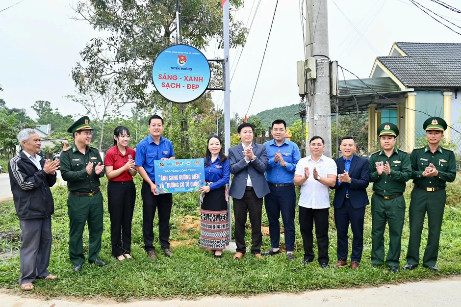 Nhiều hoạt động ý nghĩa tại chương trình Tháng Ba biên giới Nhiều hoạt động ý nghĩa tại chương trình Tháng Ba biên giới