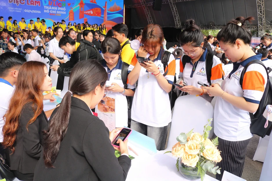 Nhiều việc làm có mức thu nhập hơn 30 triệu đồng/tháng đang chờ người lao động Nhiều việc làm có mức thu nhập hơn 30 triệu đồng/tháng đang chờ người lao động