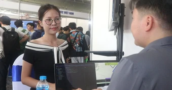 Nhiều việc làm lương từ 15 triệu đồng/tháng trở lên