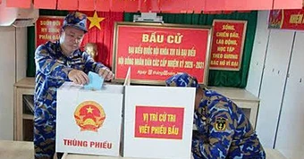 Những lá phiếu sớm giữa trùng khơi