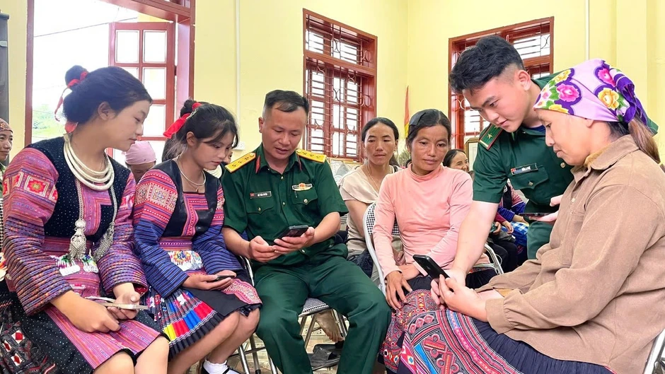Những 'lớp học số' vùng biên