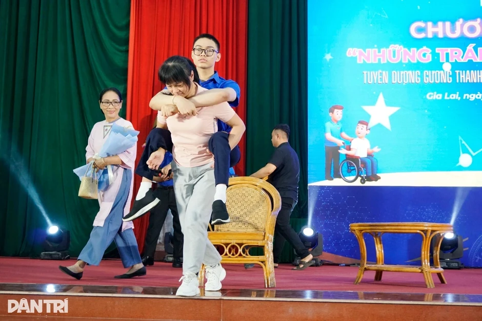 Những trái tim khát vọng: Đi chậm không có nghĩa là không thể tiến xa Những trái tim khát vọng: Đi chậm không có nghĩa là không thể tiến xa
