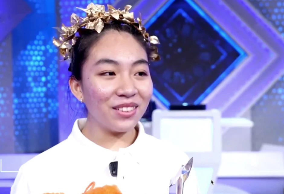 Nữ sinh An Giang càng chơi càng hay, giành vòng nguyệt quế Đường lên đỉnh Olympia Nữ sinh An Giang càng chơi càng hay, giành vòng nguyệt quế Đường lên đỉnh Olympia