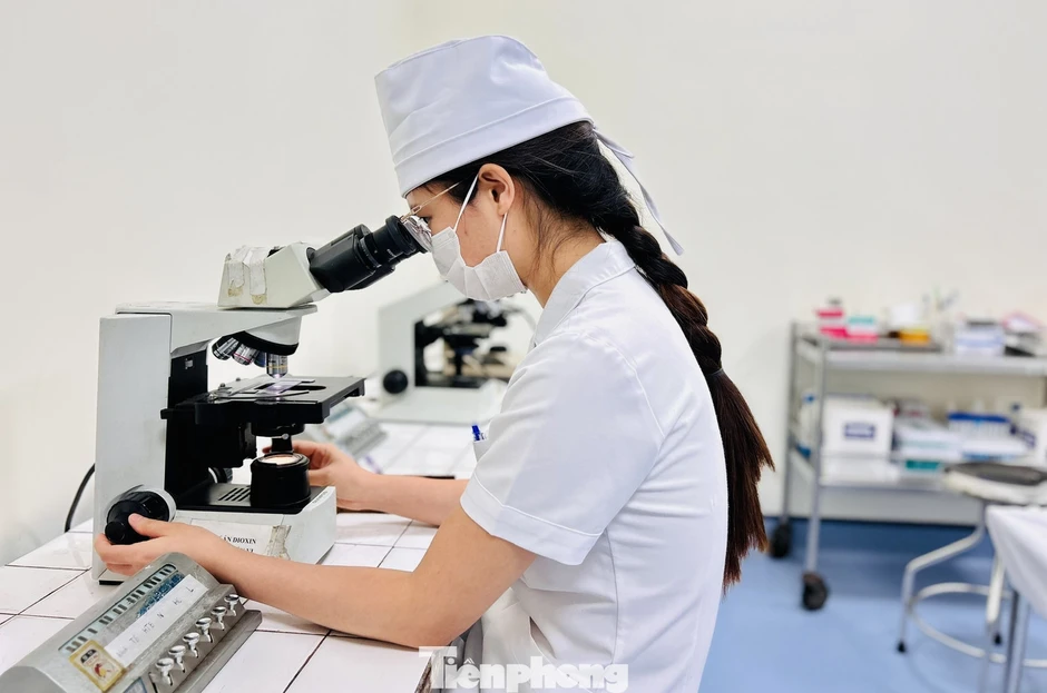 Nữ thủ khoa bác sĩ nội trú quân y với luận văn 9,5 điểm Nữ thủ khoa bác sĩ nội trú quân y với luận văn 9,5 điểm