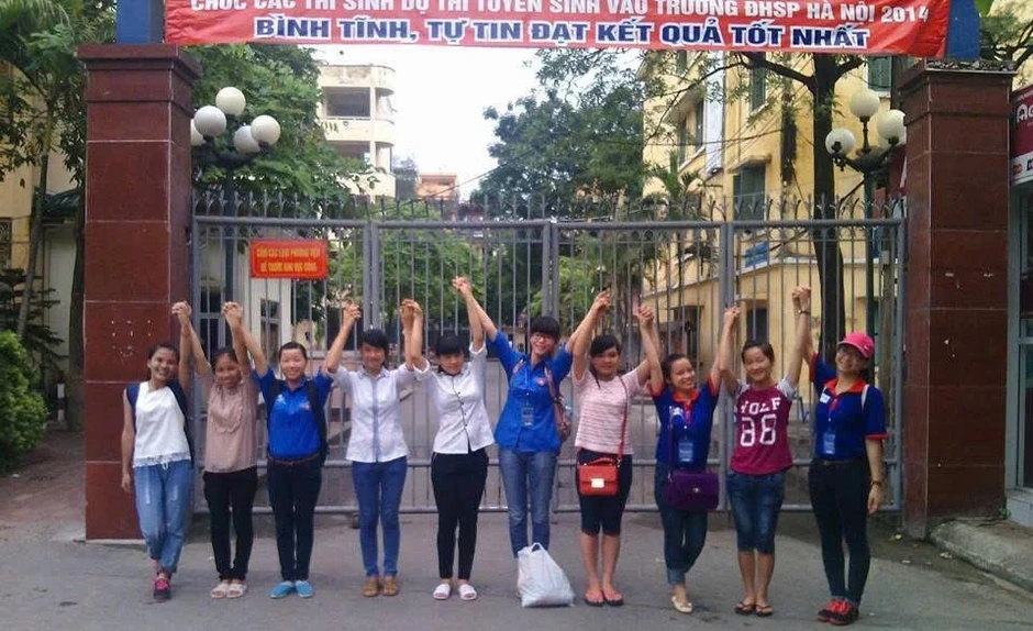 Nữ thủ lĩnh Sinh viên tình nguyện Tiếp sức mùa thi và tình huống hy hữu Nữ thủ lĩnh Sinh viên tình nguyện Tiếp sức mùa thi và tình huống hy hữu
