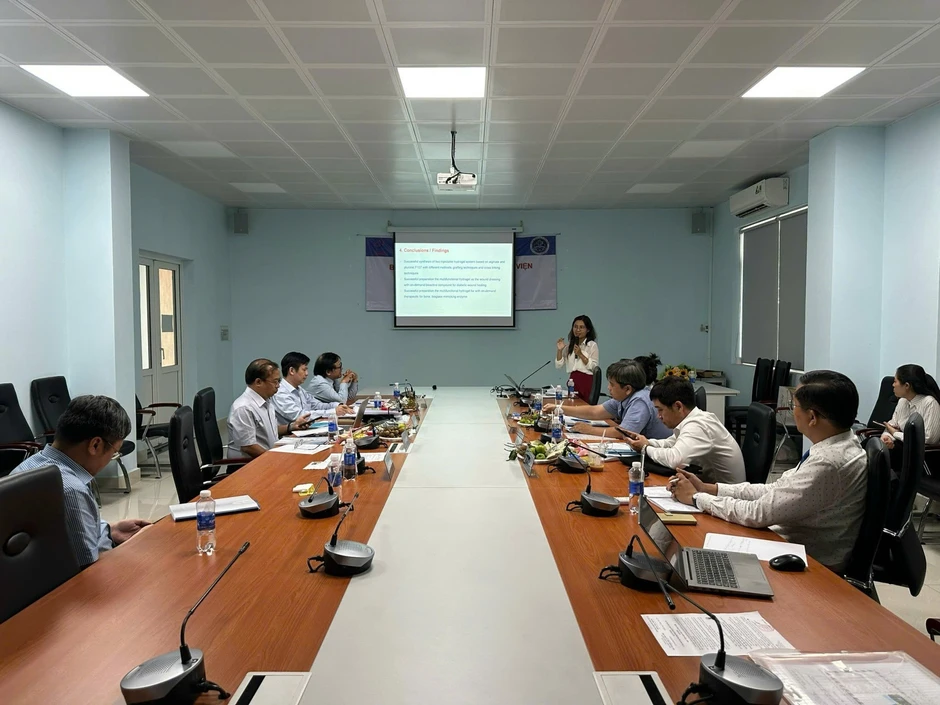 Nữ tiến sĩ 'quốc nội' ghi dấu ấn trên bản đồ học thuật thế giới