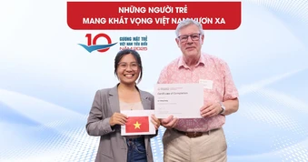Nữ tiến sĩ 'quốc nội' ghi dấu ấn trên bản đồ học thuật thế giới