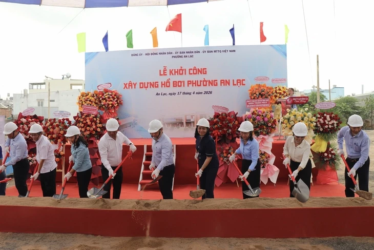Phường An Lạc khởi công hồ bơi hơn 121 tỉ đồng, phục vụ thanh thiếu nhi và cộng đồng Phường An Lạc khởi công hồ bơi hơn 121 tỉ đồng, phục vụ thanh thiếu nhi và cộng đồng