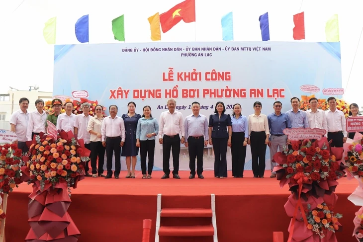 Phường An Lạc khởi công hồ bơi hơn 121 tỉ đồng, phục vụ thanh thiếu nhi và cộng đồng Phường An Lạc khởi công hồ bơi hơn 121 tỉ đồng, phục vụ thanh thiếu nhi và cộng đồng