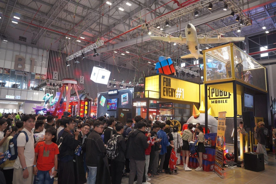 PUBG Mobile đạt giải thành tựu Esports Việt Nam - Khẳng định vị thế dẫn đầu xu hướng giới trẻ PUBG Mobile đạt giải thành tựu Esports Việt Nam - Khẳng định vị thế dẫn đầu xu hướng giới trẻ