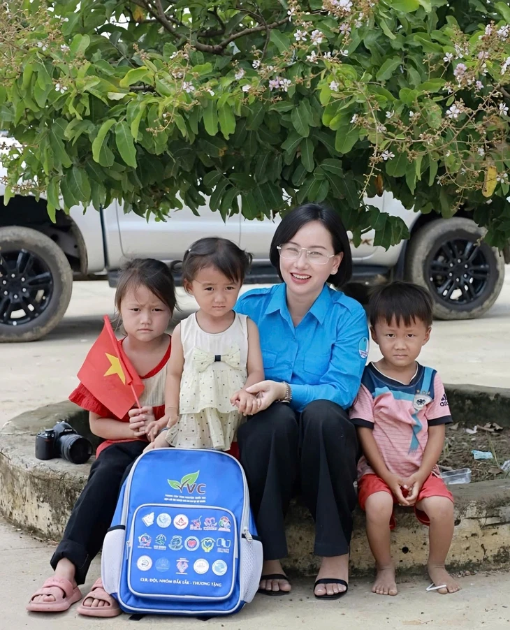 Quỹ học bổng từ di nguyện của thầy giáo ung thư Quỹ học bổng từ di nguyện của thầy giáo ung thư