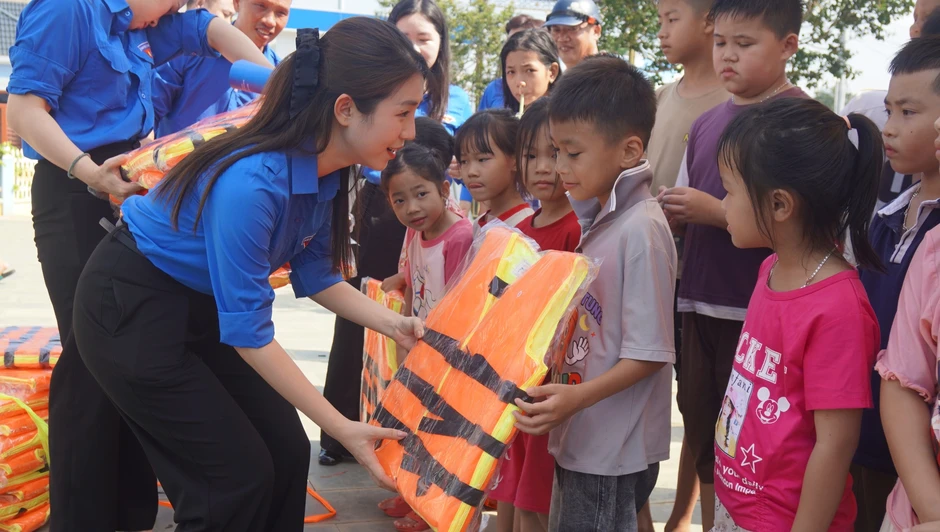 Ra quân chiến dịch tình nguyện hè tại chiến khu Ngọc Trạo Ra quân chiến dịch tình nguyện hè tại chiến khu Ngọc Trạo