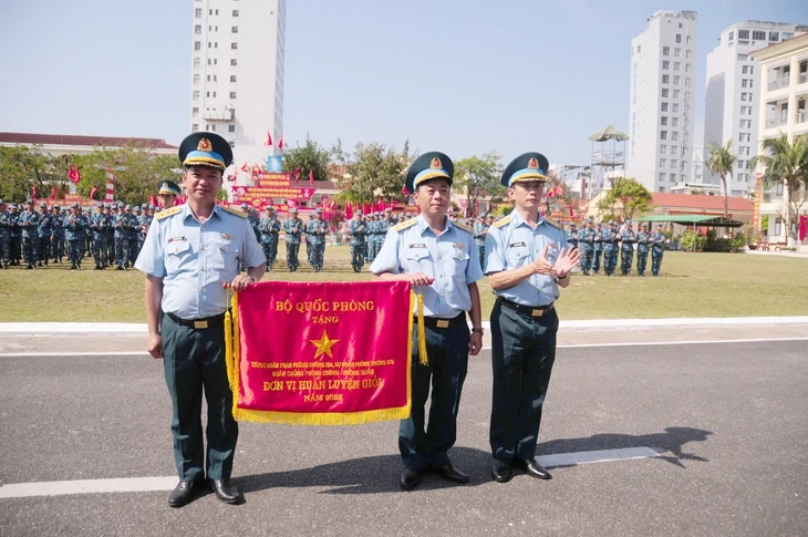 Ra quân huấn luyện 2026, Trung đoàn pháo phòng không 224 luyện xử lý đột nhập đường không của UAV Ra quân huấn luyện 2026, Trung đoàn pháo phòng không 224 luyện xử lý đột nhập đường không của UAV