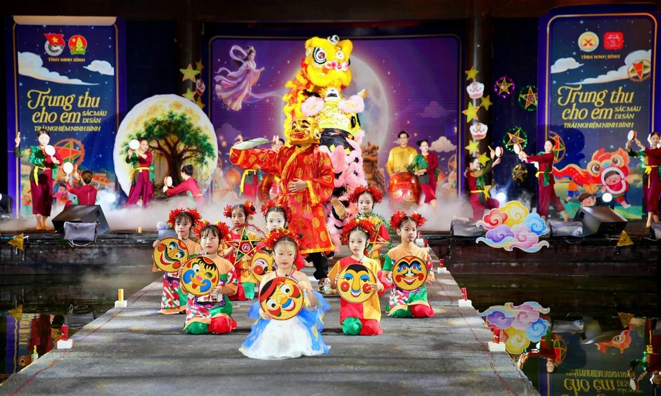 Rộn ràng 'Trung thu cho em – Sắc màu di sản – Trải nghiệm Ninh Bình' Rộn ràng 'Trung thu cho em – Sắc màu di sản – Trải nghiệm Ninh Bình'