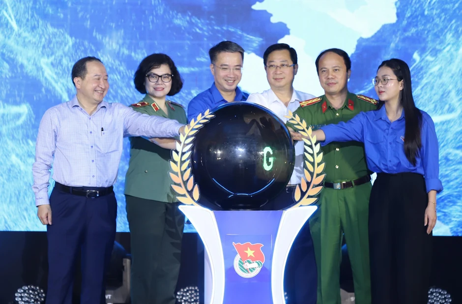 Sân chơi học thuật uy tín dành cho cán bộ trẻ Sân chơi học thuật uy tín dành cho cán bộ trẻ